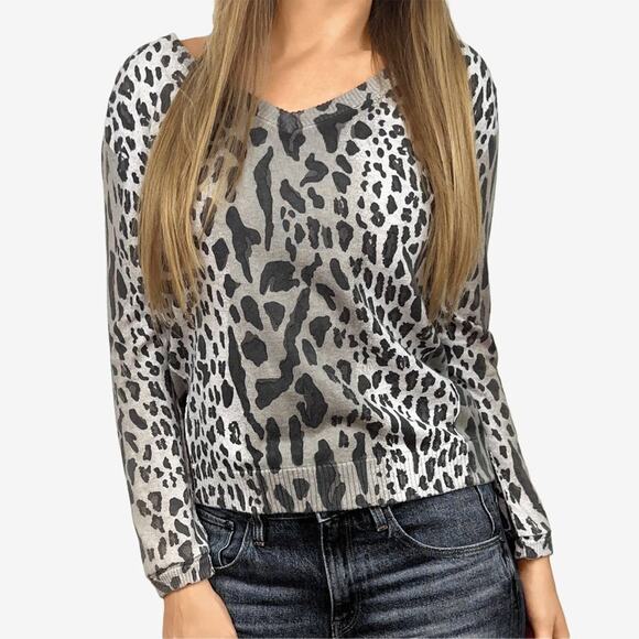 ATM Leopard Print V-Neck Sweater Size M Cotton Blend Animal Print - Picture 1 of 15